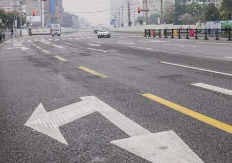 江蘇蘇州道路劃線如何翻新比較好呢？